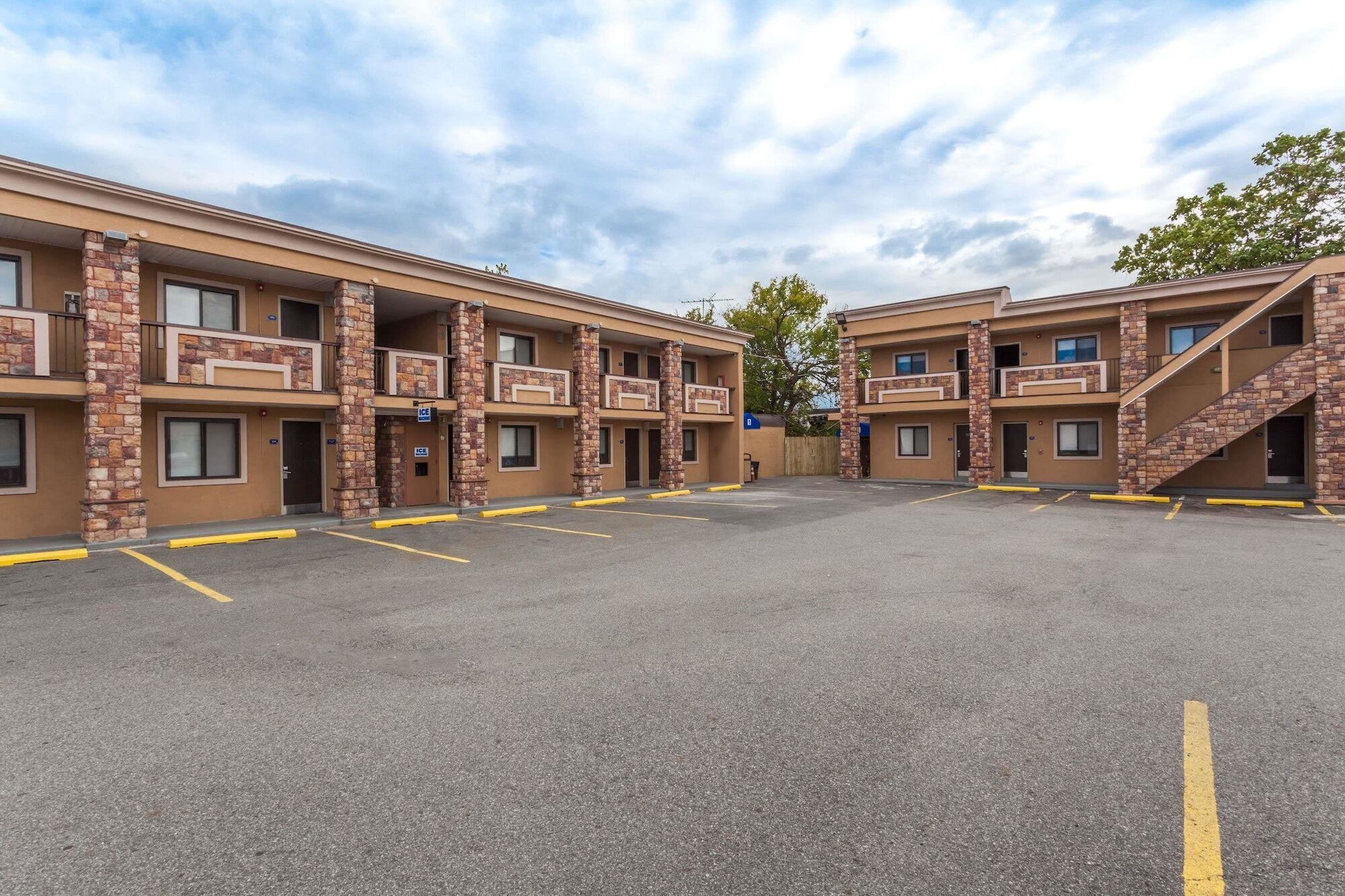 Travelodge By Wyndham South Hackensack Esterno foto